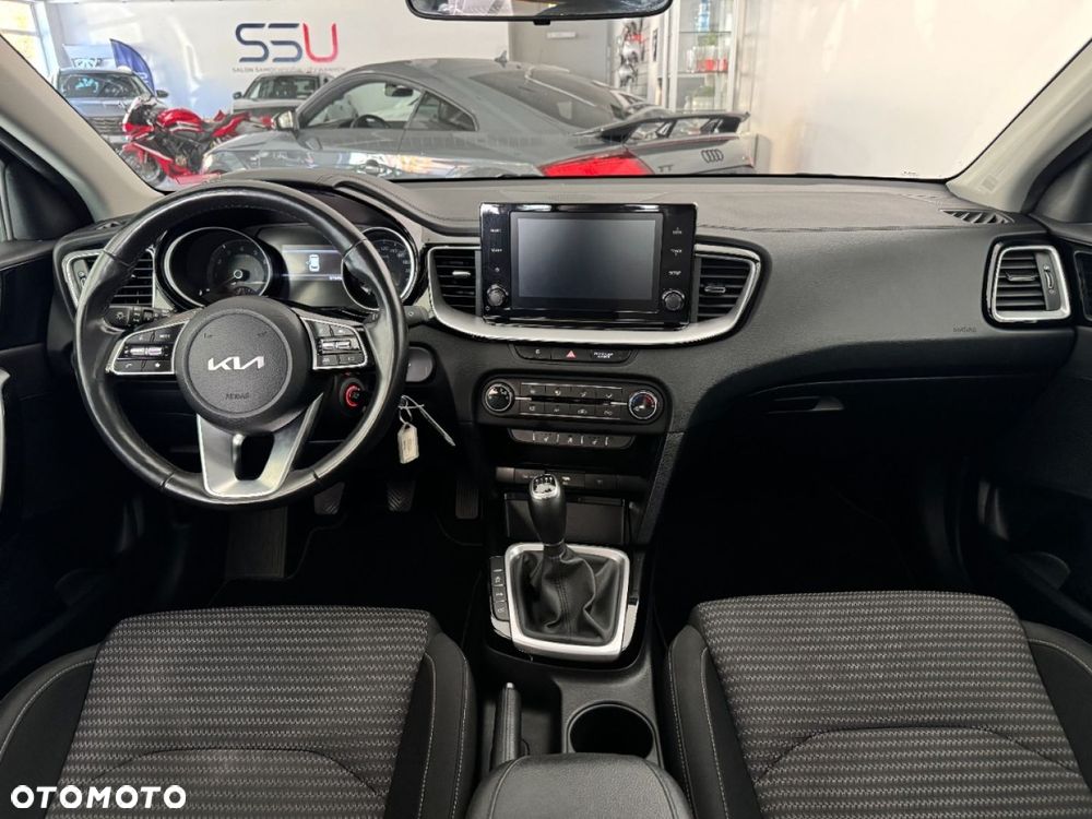 Kia Ceed - 6