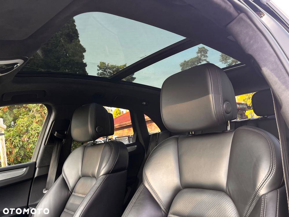 Porsche Macan Turbo PDK - 33