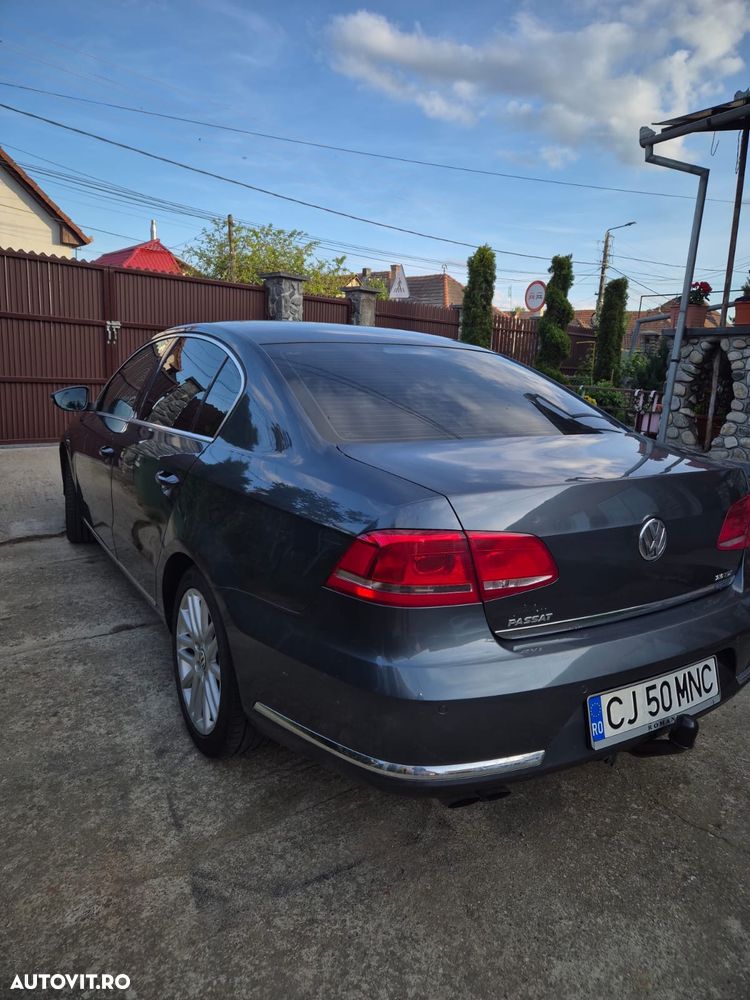 Volkswagen Passat 2.0 TDI BlueMotion Tehnology Comfortline - 11