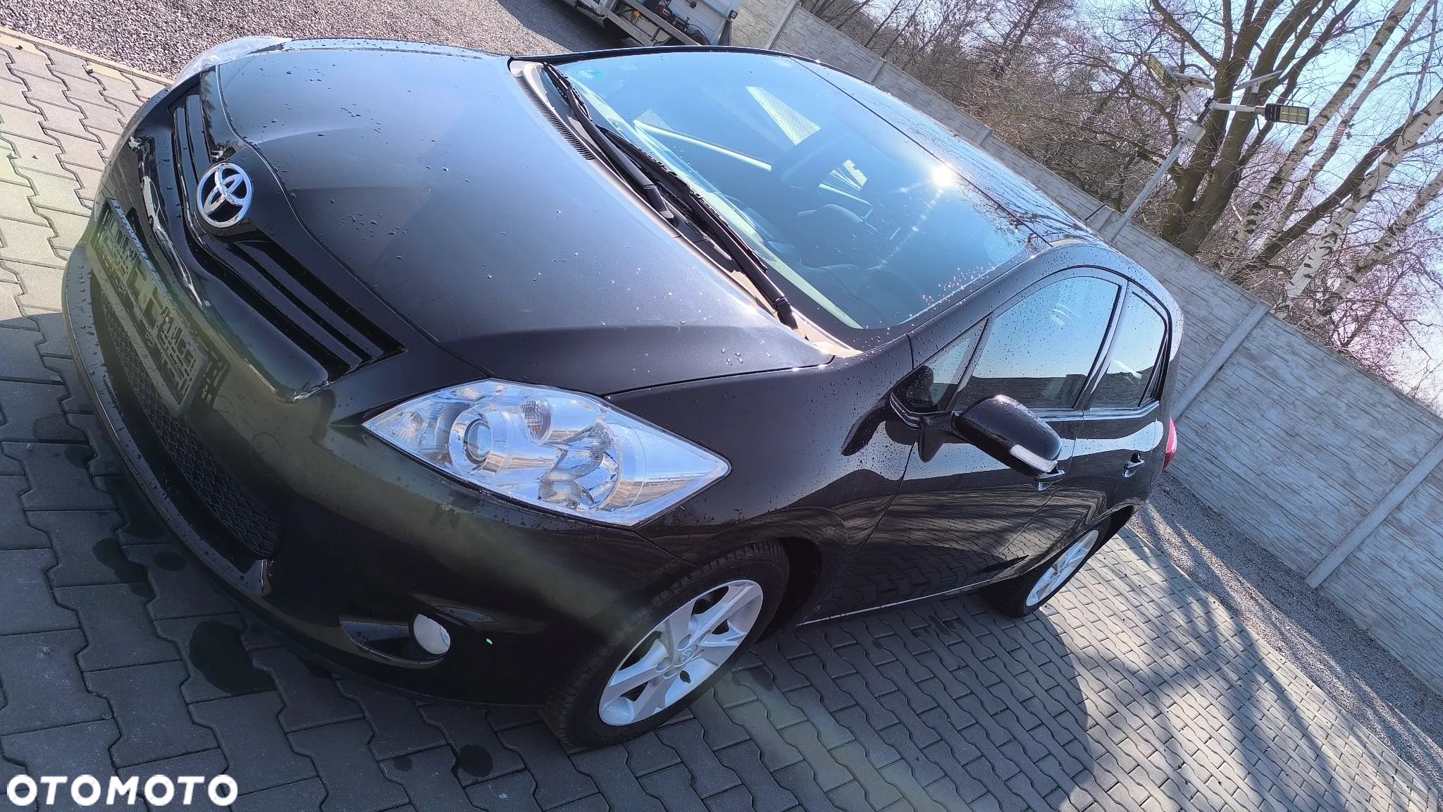 Toyota Auris 1.6 Executive - 1