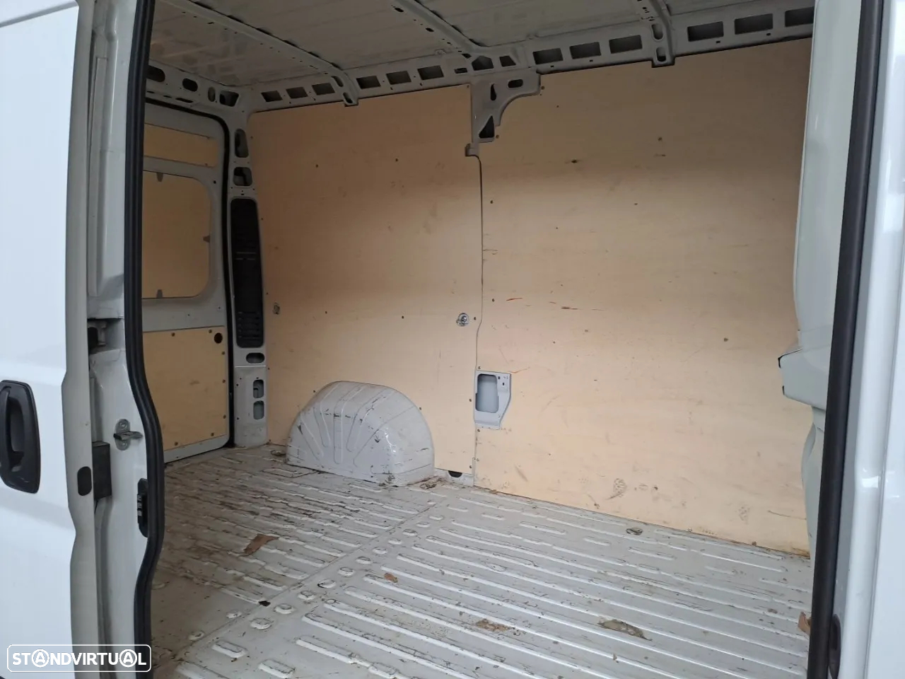 Peugeot Boxer 2.2 BlueHDi 165 S&S 335 L2H2 - 10
