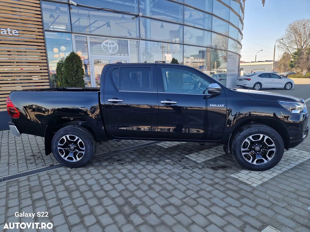 Toyota Hilux 2.8D 204CP 4x4 Double Cab AT MHEV Executive - 9