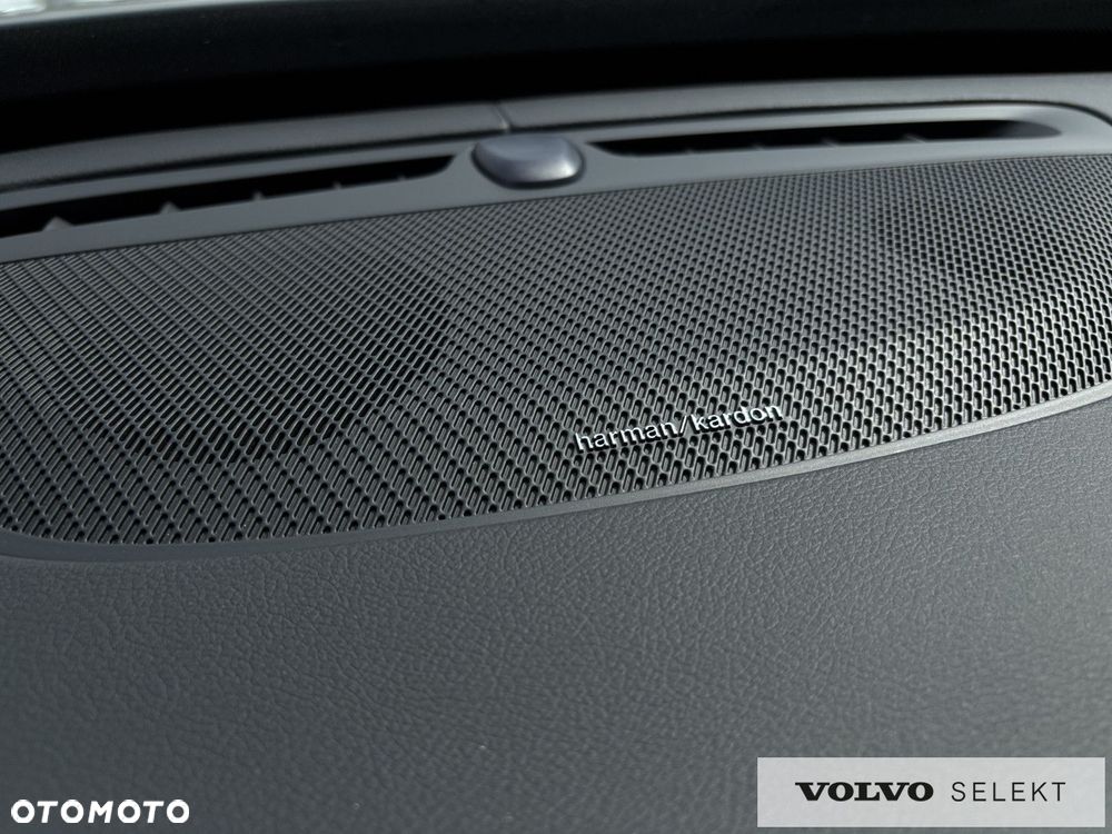 Volvo XC 90 - 22