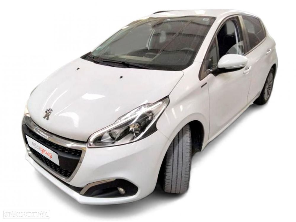 Peugeot 208 - 1