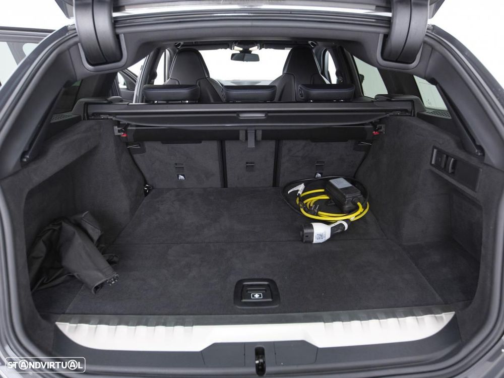 BMW 320 e Pack Desportivo M Auto - 14