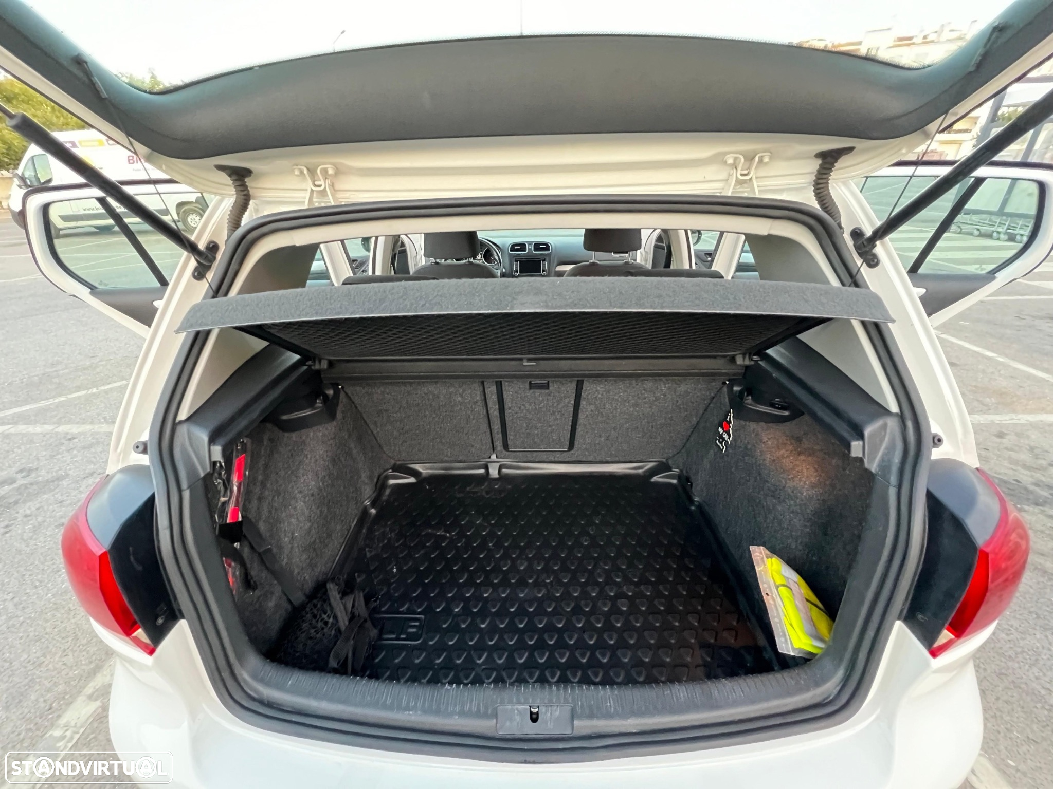 VW Golf - 11