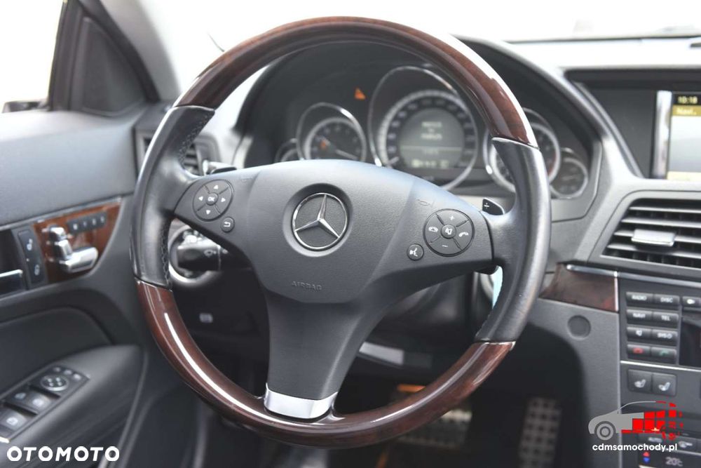 Mercedes-Benz Klasa E - 26