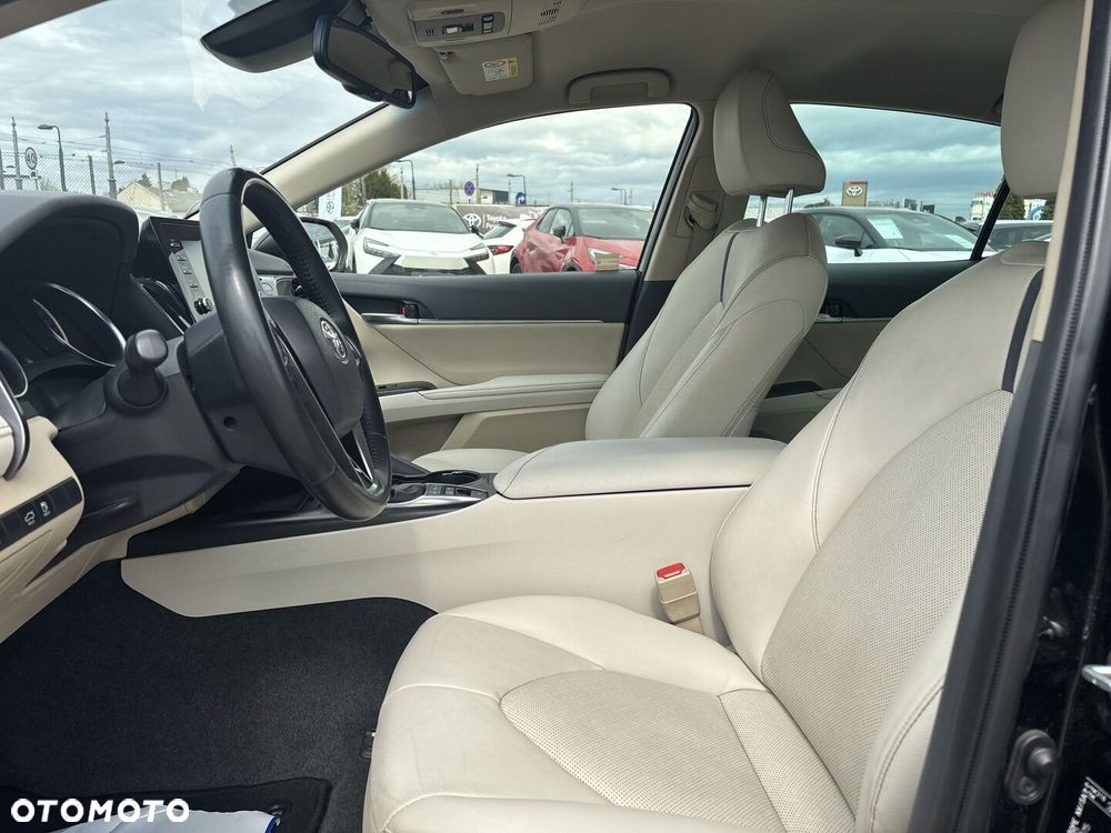 Toyota Camry 2.5 Hybrid Comfort CVT - 15