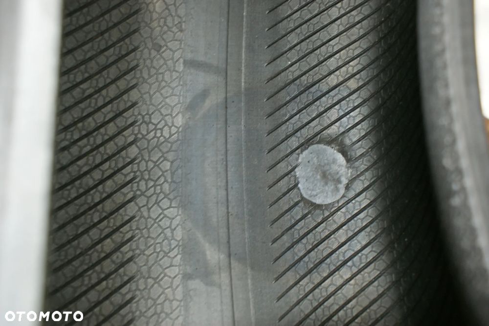 całoroczne 215/65R16C CONTINENTAL VANCONTACT 4SEASON , 7,3mm - 4