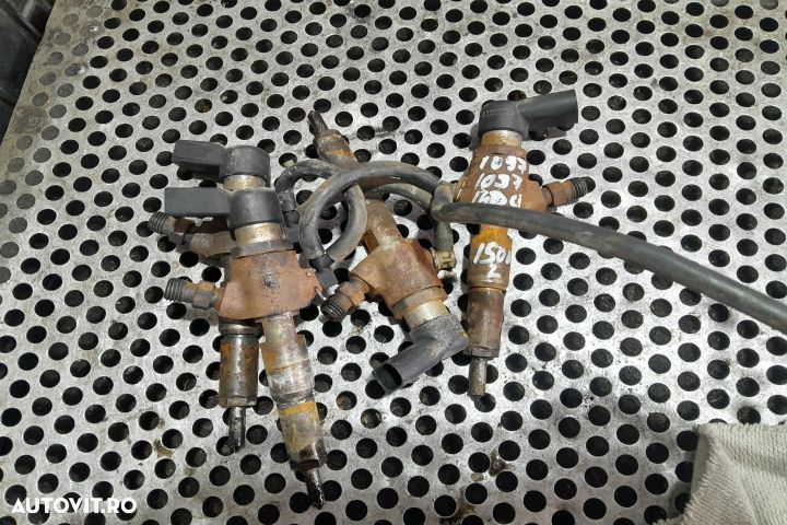 Injector motorina 9655304880 9655304880 Ford Fiesta MK6 [facelift] [2 - 1