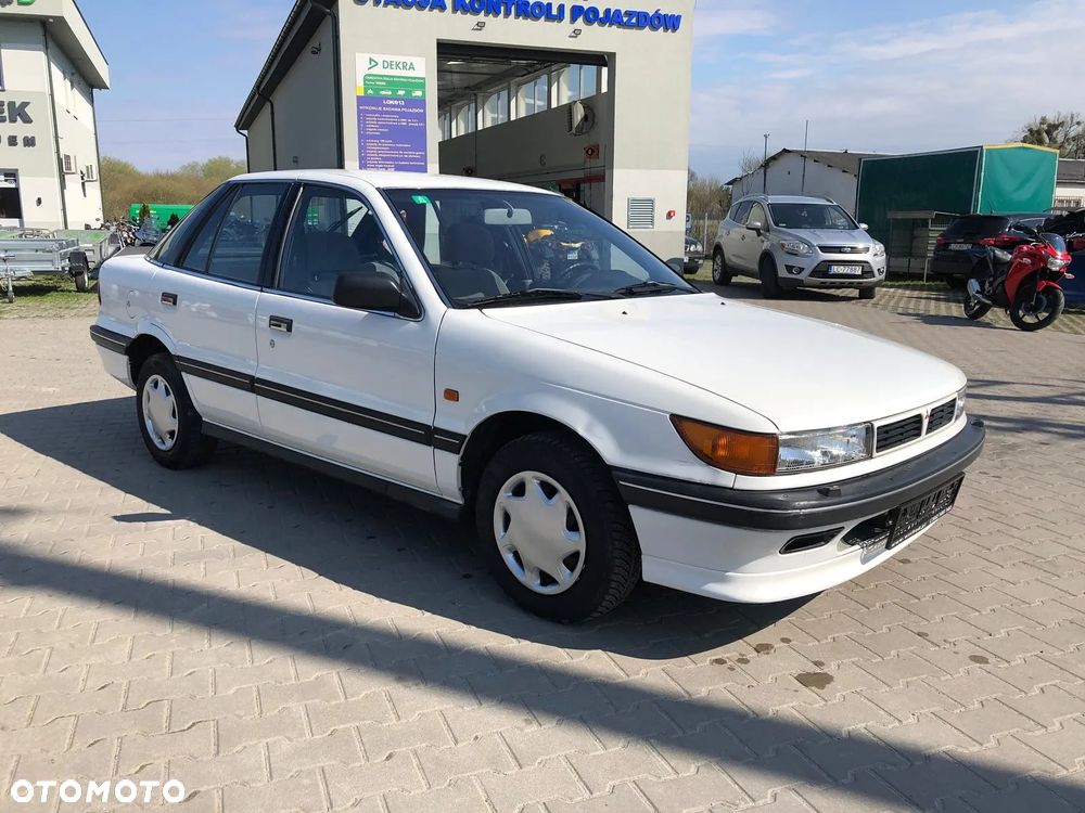 Mitsubishi Lancer 1500 GLXi - 1