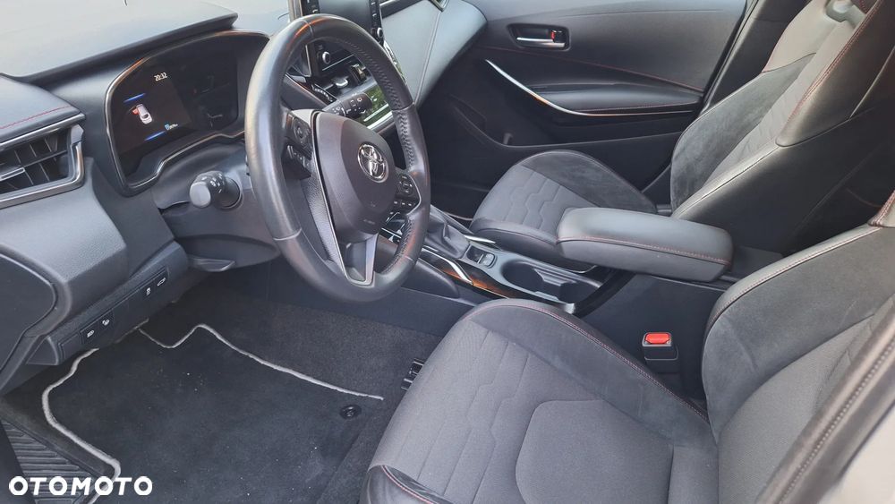 Toyota Corolla 2.0 Lounge - 20