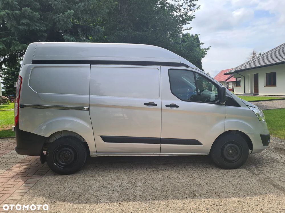 Ford TRANSIT CUSTOM - 9