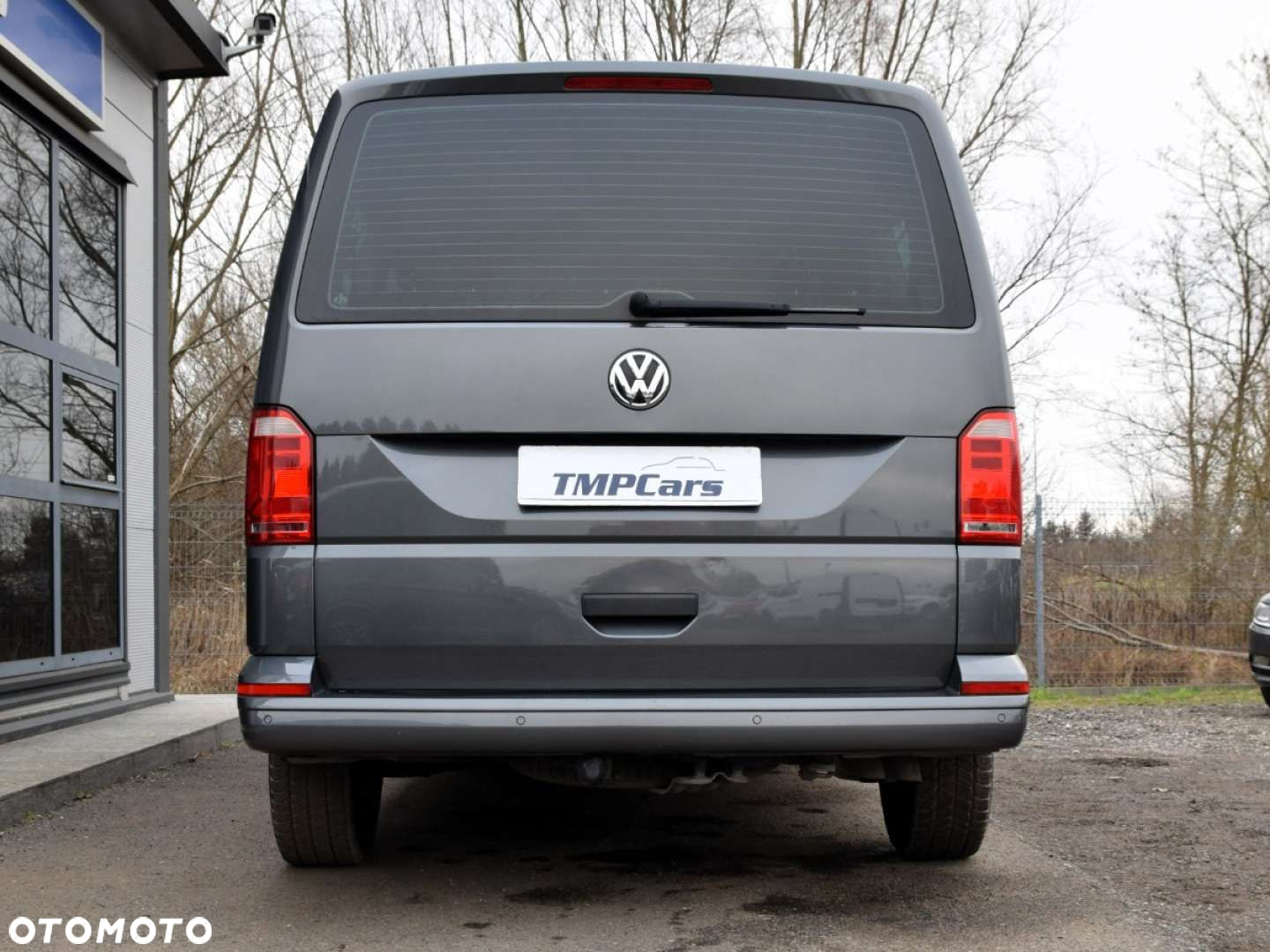 Volkswagen Caravelle - 11