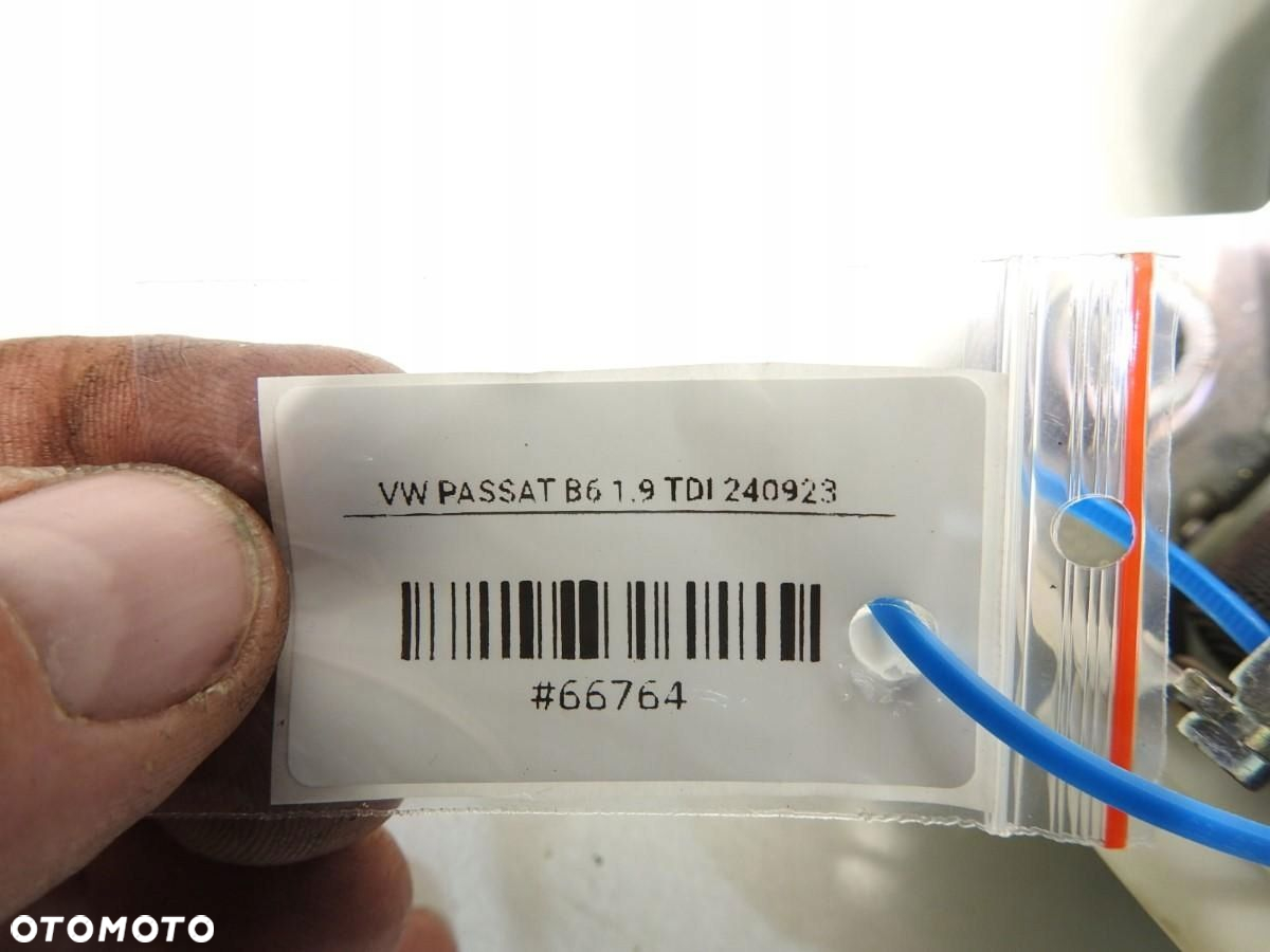PAS BEZPIECZEŃSTWA LEWY TYŁ TYLNY VW PASSAT B6 - 4