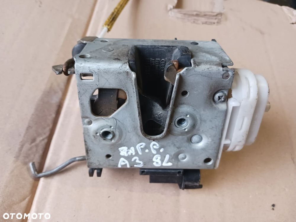 Zamek drzwi lewy przód przedni prawy Audi A3 8L 3D 5D prawy lewy przód tył przedni tylny tylni - 2