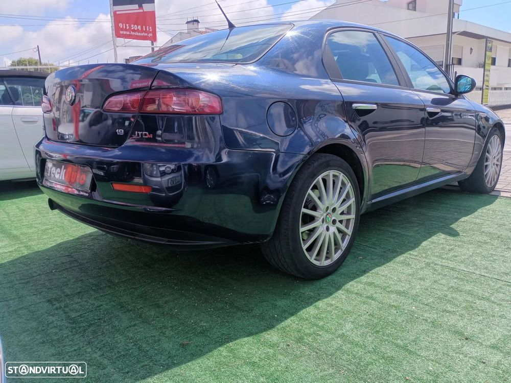 Alfa Romeo 159 1.9 JTDM 16V Sportiva - 6
