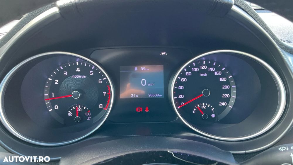 Kia Ceed - 15
