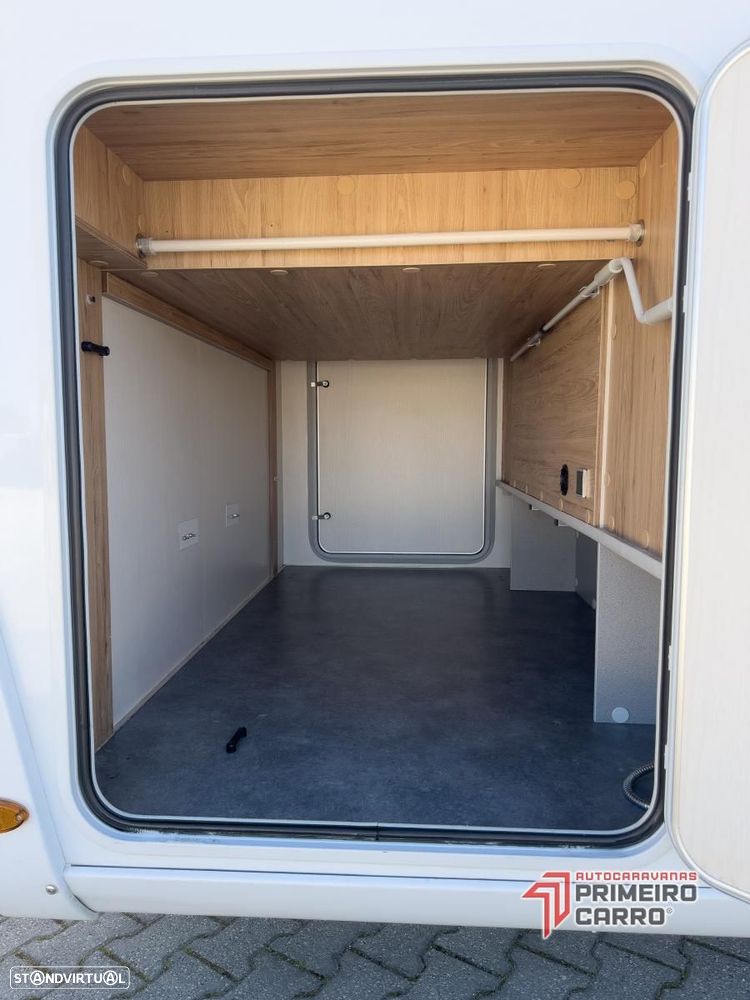 Bavaria Style I740 c.central e basculante - 41