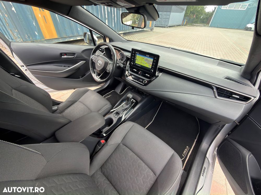 Toyota Corolla 1.8 HSD Business - 22