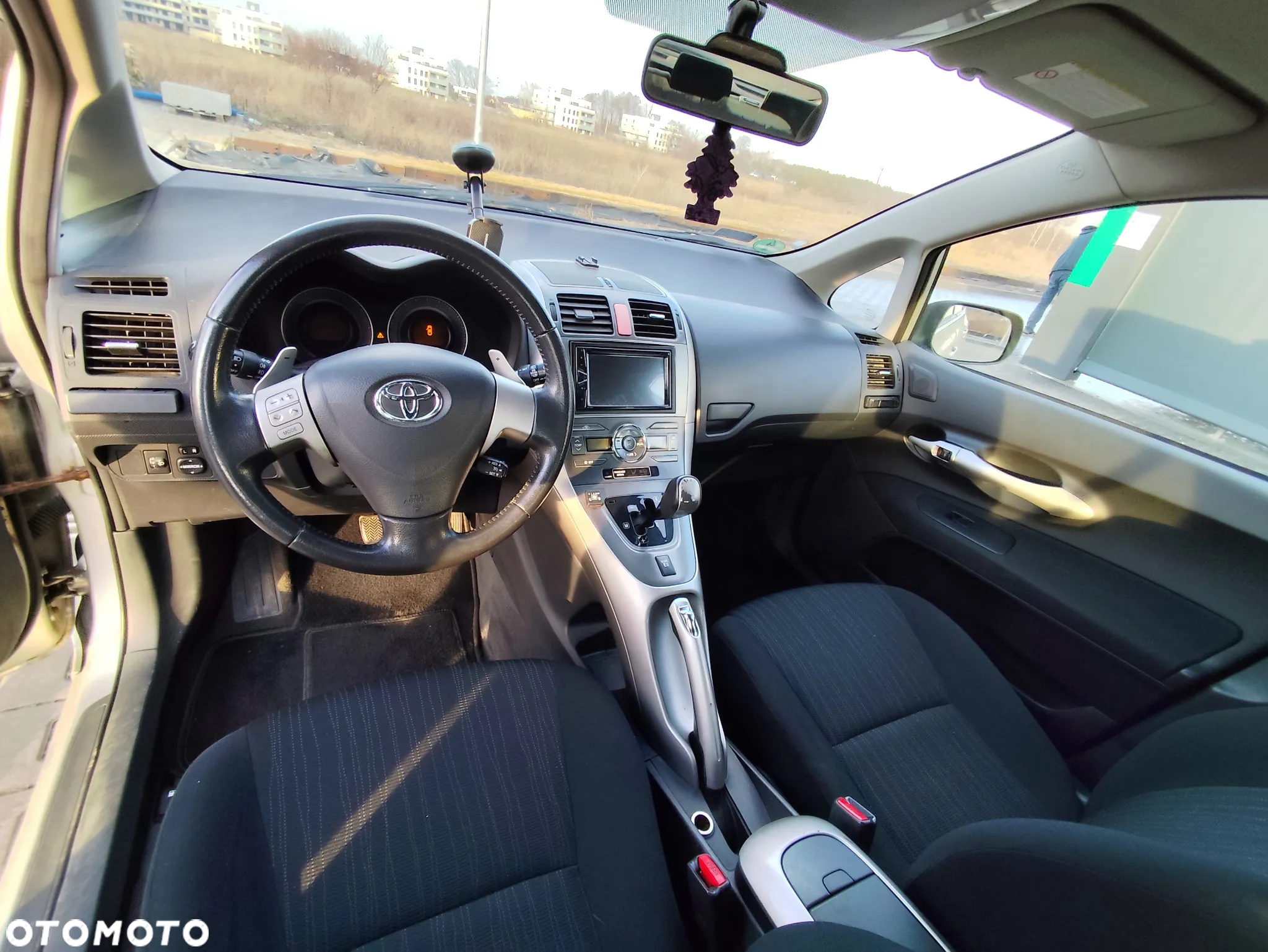 Toyota Auris - 11
