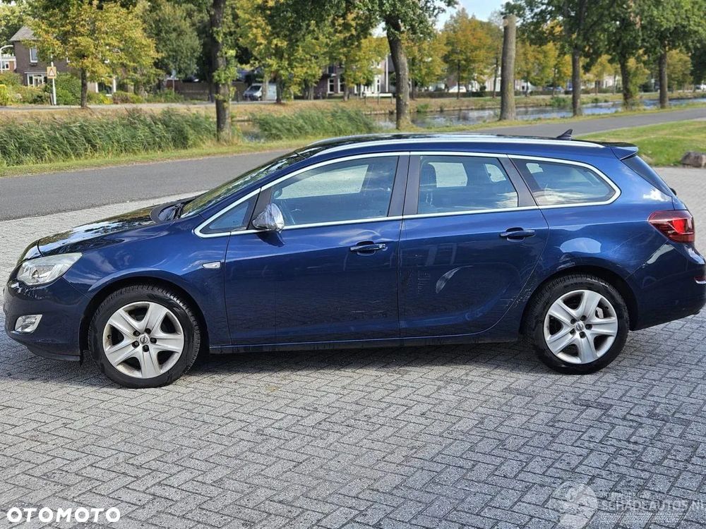 Opel Zafira 1.4 T Cosmo - 25