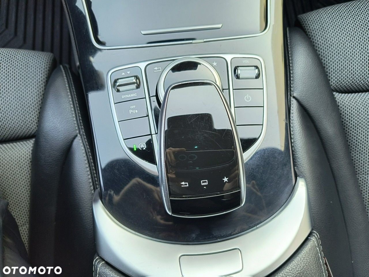 Mercedes-Benz Klasa C 220 d 4Matic T 7G-TRONIC Exclusive - 17