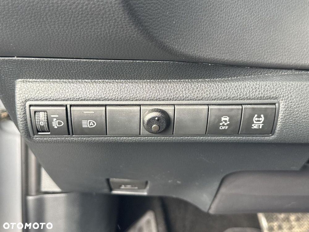 Toyota Corolla 1.8 Hybrid Comfort - 18