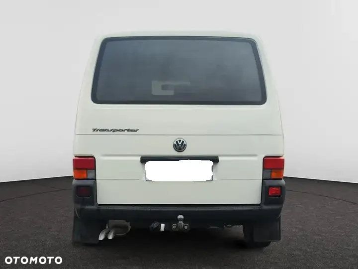 Volkswagen Transporter - 9