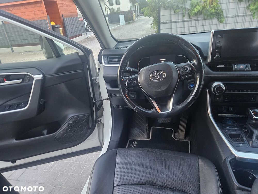 Toyota RAV4 - 16