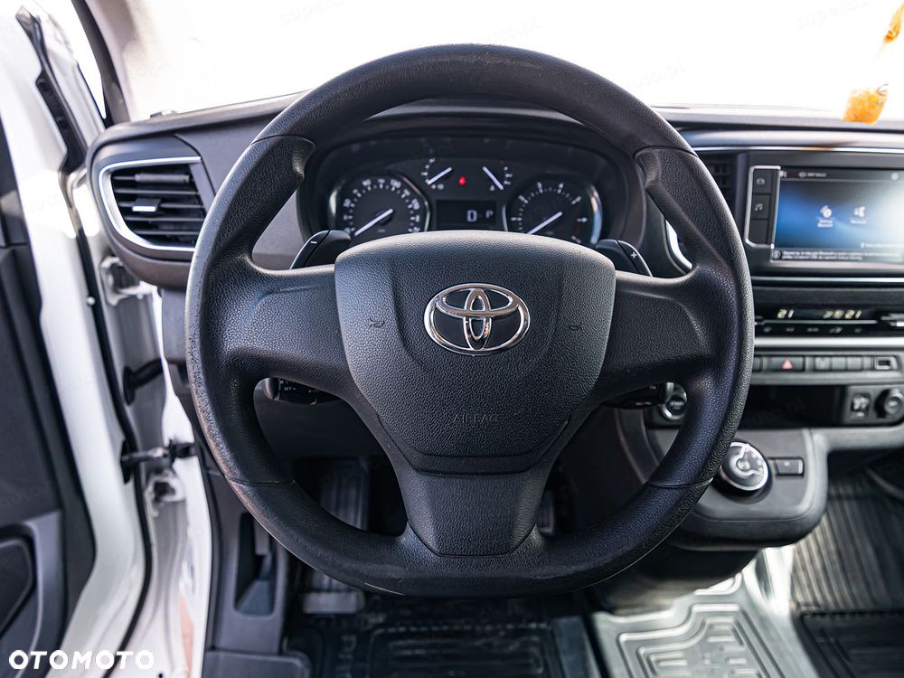 Toyota Proace Verso 2.0 D4-D Medium Family - 17