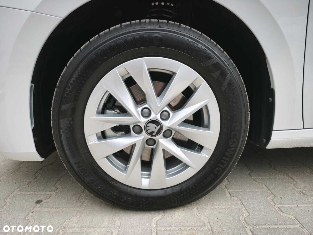 Skoda Fabia 1.0 TSI Selection DSG - 38