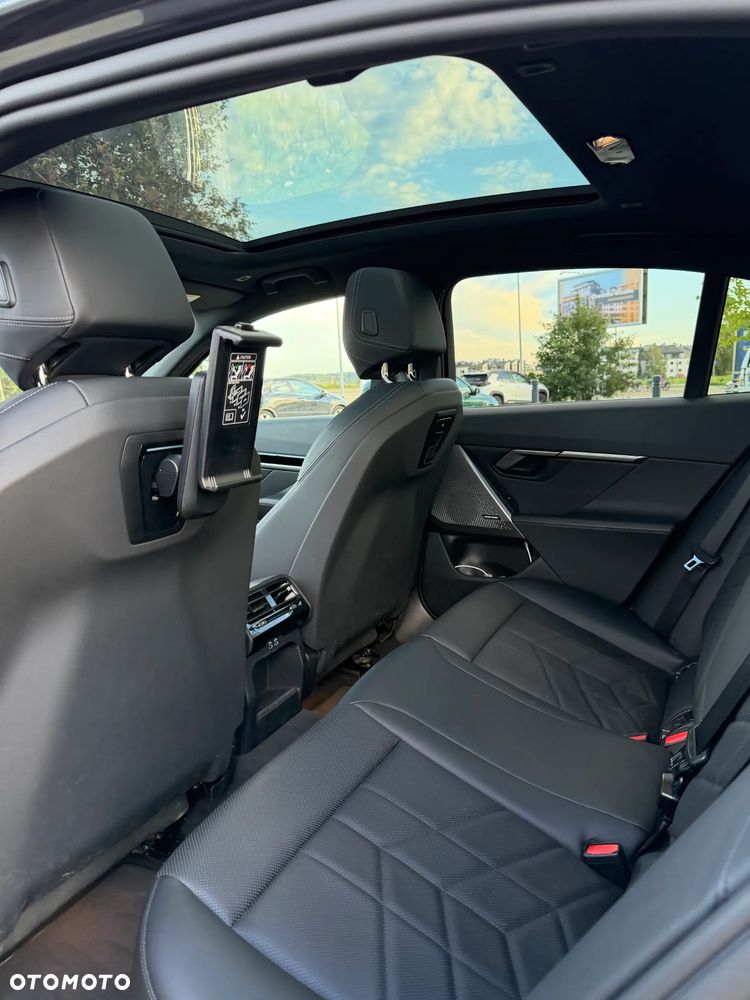 BMW Seria 5 520d xDrive mHEV M Sport - 20