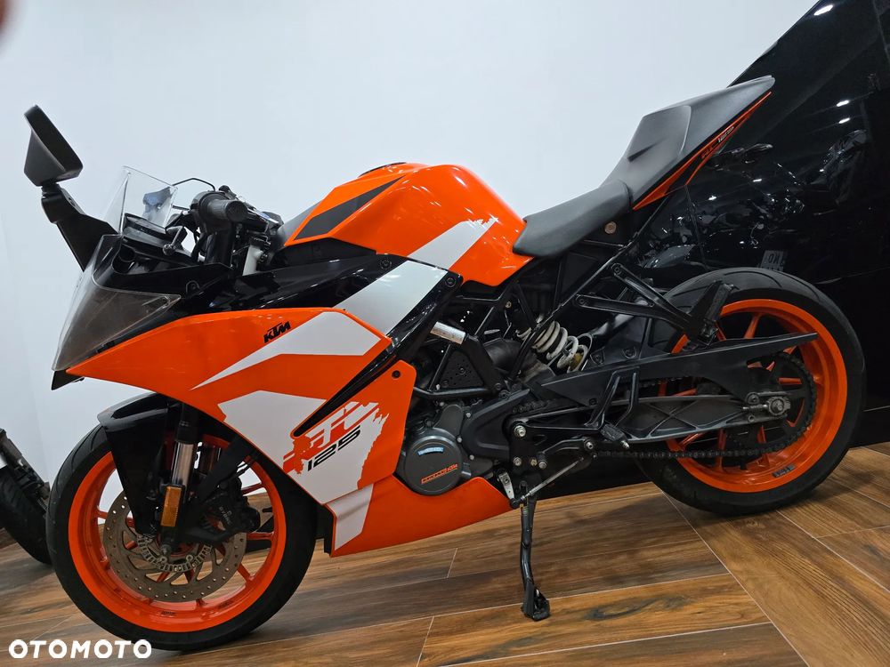 KTM RC 125 - 22