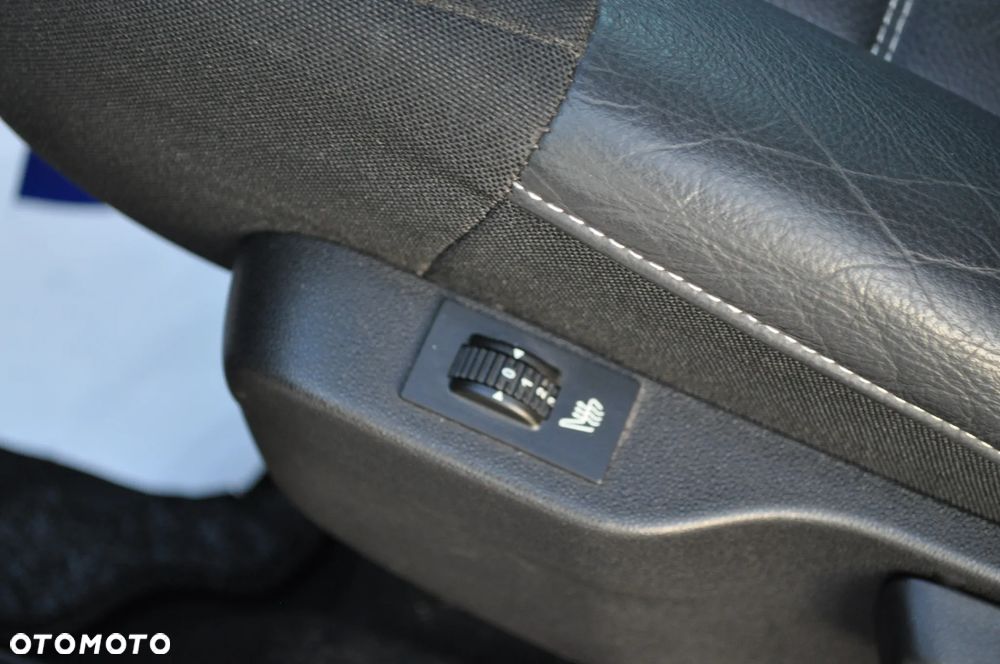 Citroën C4 Cactus 1.2 PureTech Shine S&S - 22