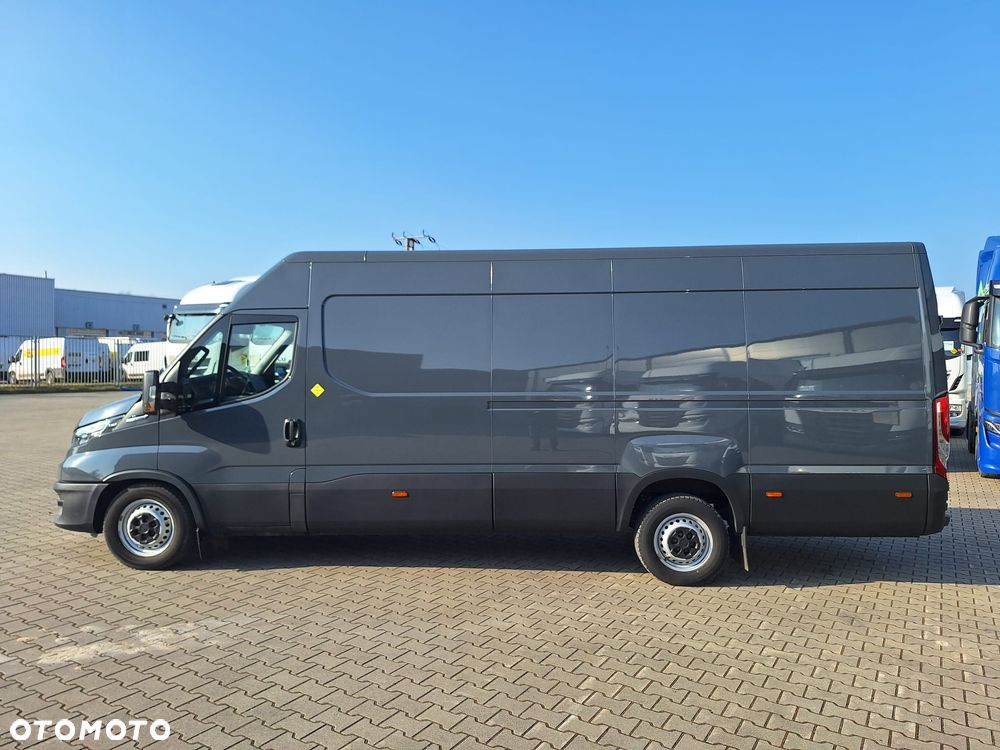 Iveco 35S18 HiMatic furgon 16m blaszak automat FV23% MAXI - 7