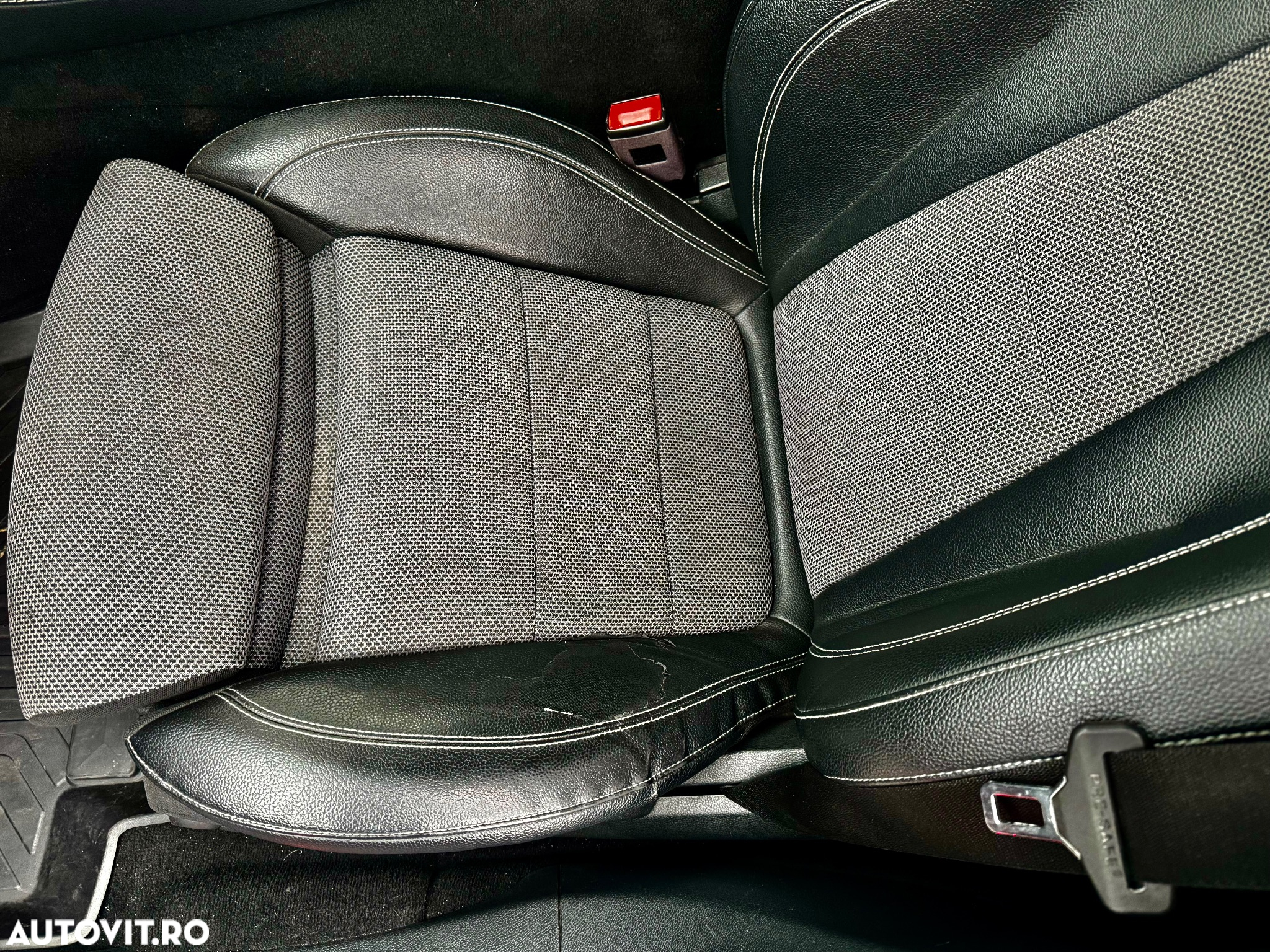 Mercedes-Benz E 220 d Aut. - 11