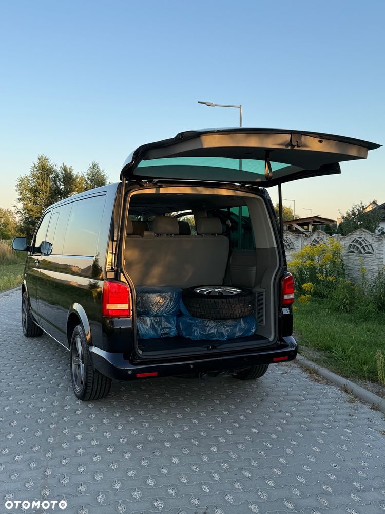 Volkswagen Caravelle - 14