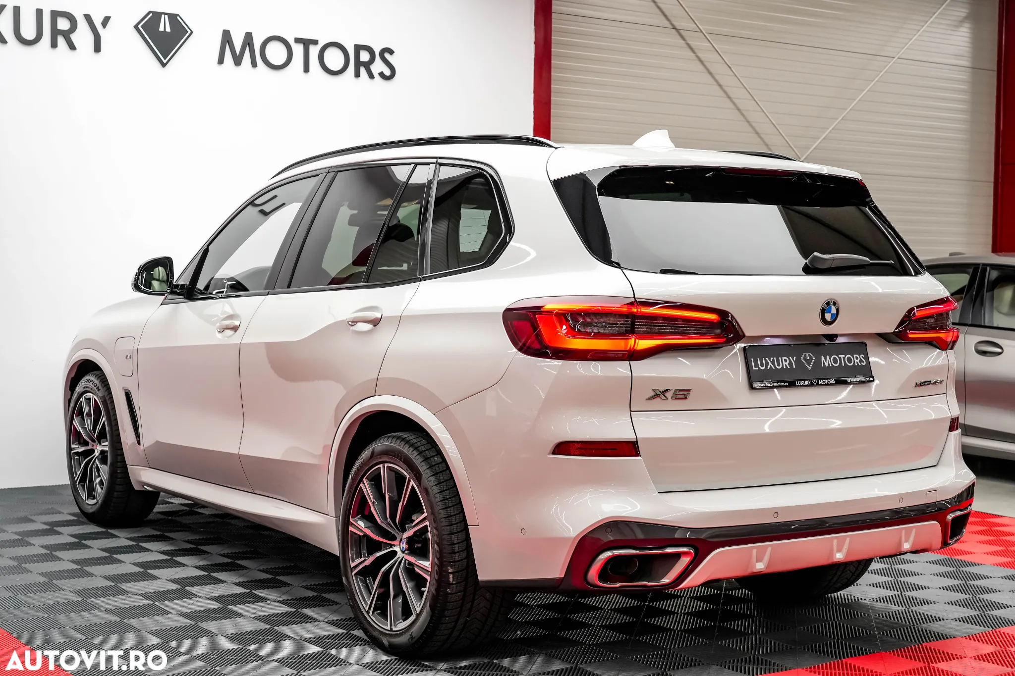 BMW X5 xDrive45e AT PHEV - 9