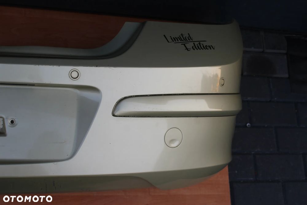 ZDERZAK TYŁ TYLNY OPEL ASTRA H HATCHBACK 5 DRZWI Z40H PDC - 5