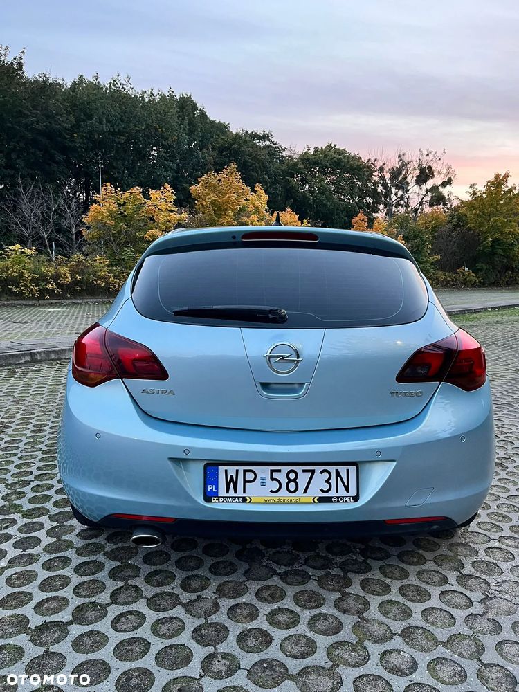 Opel Astra IV 1.4 T Cosmo - 8