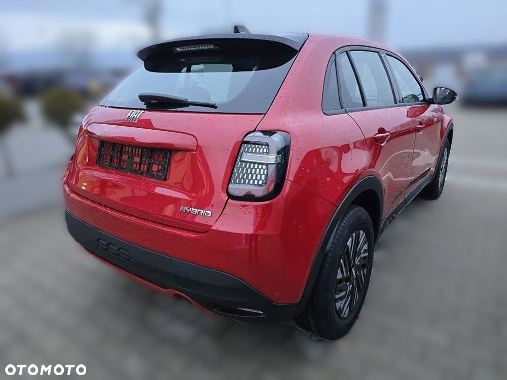 Fiat 600 1.2 Turbo Hybrid eDCT - 4
