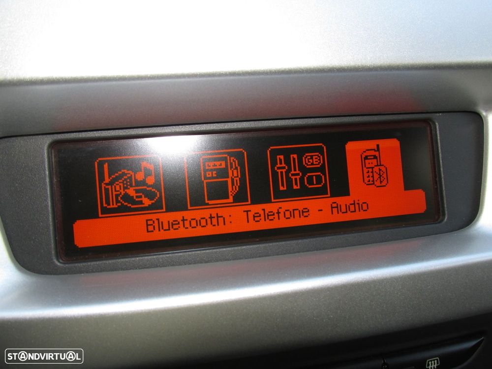 Citroën C3 1.4 HDi Exclusive Airdream - 26