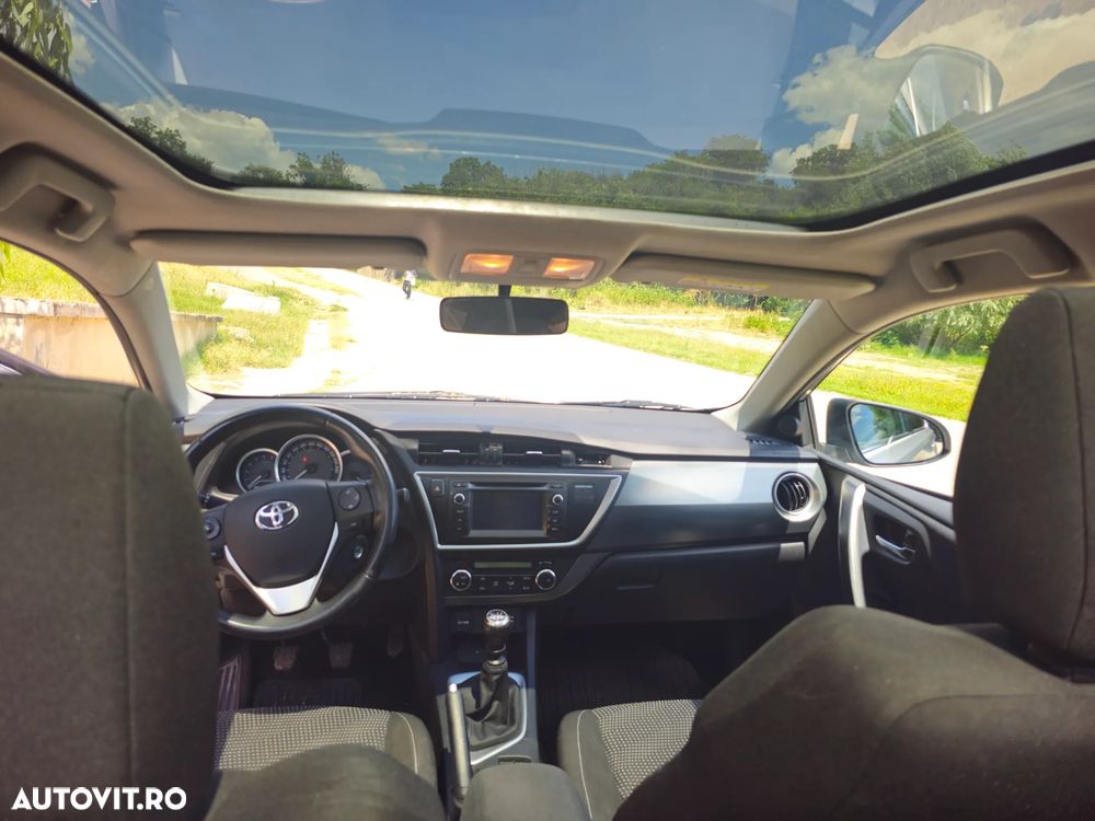 Toyota Auris 1.4 D-4D - 7