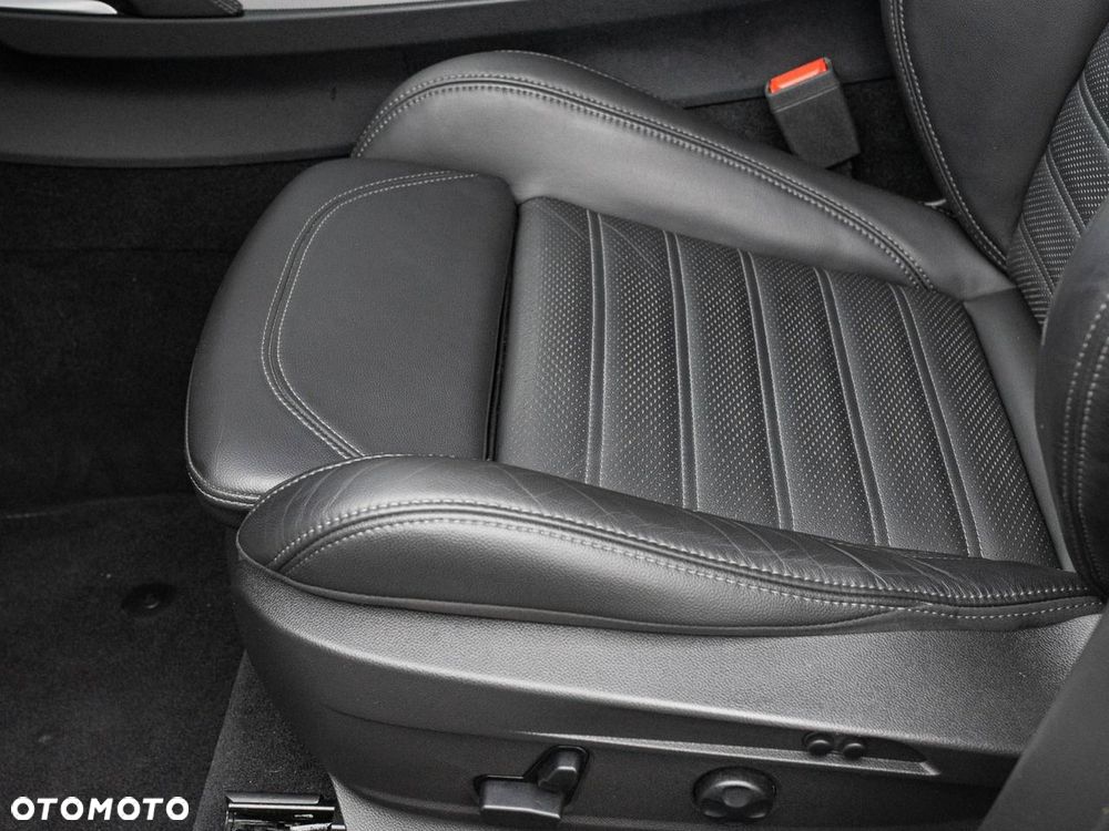 Alfa Romeo Stelvio - 11
