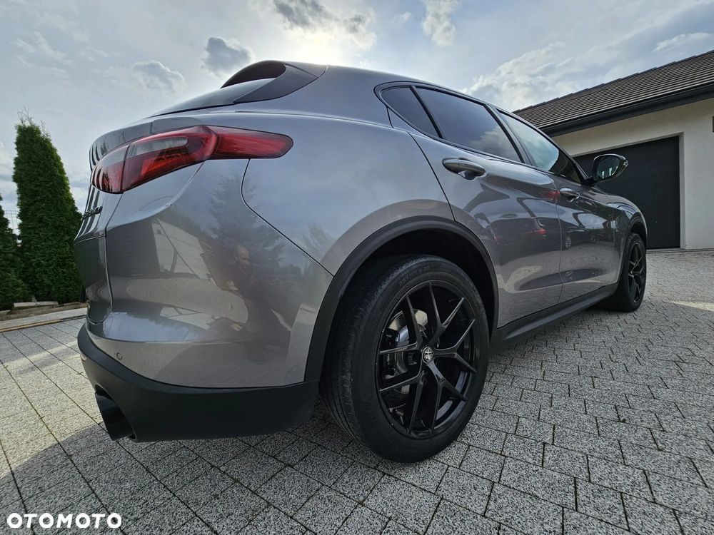 Alfa Romeo Stelvio 2.0 Turbo B-Tech Edition Q4 - 13