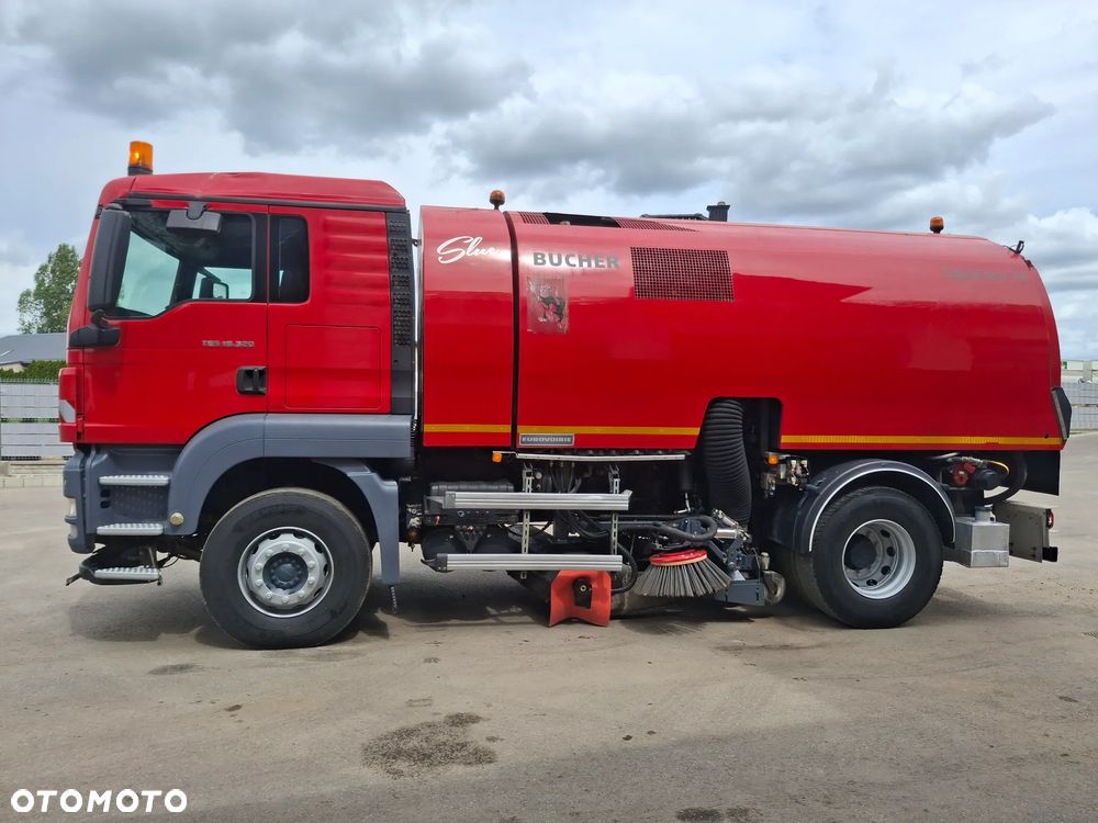 MAN TGS 18.320 Zamiatarka Bucher Optifant 70 2 Silniki Szczotki L/R Karcher Listwa Wysokiego Ciśnienia Dodatkowy Zbiornik Wody - 14