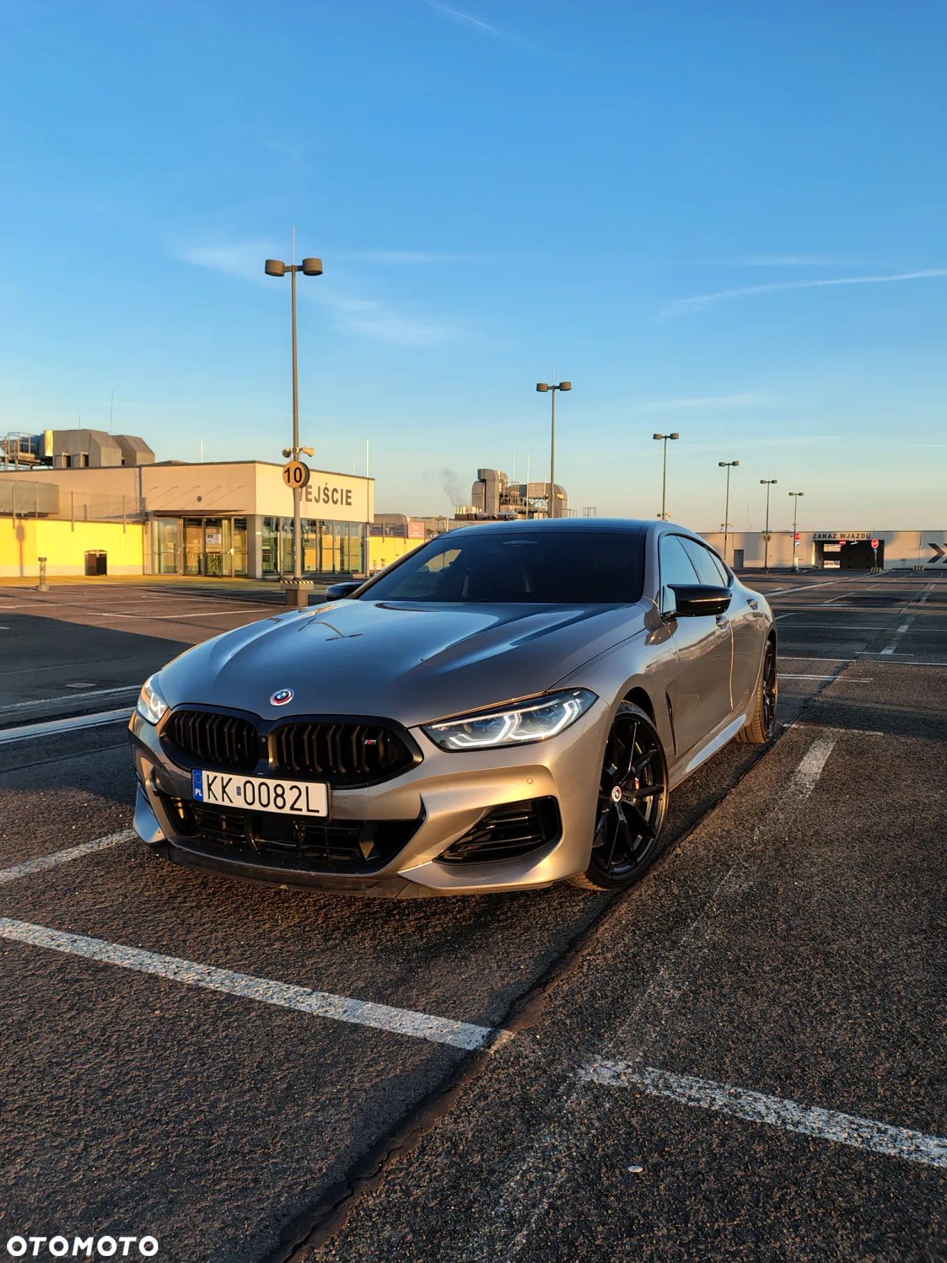 BMW Seria 8 M850i xDrive - 1