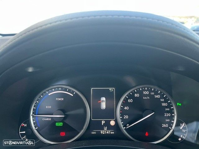 Lexus NX 300h Executive+ - 34