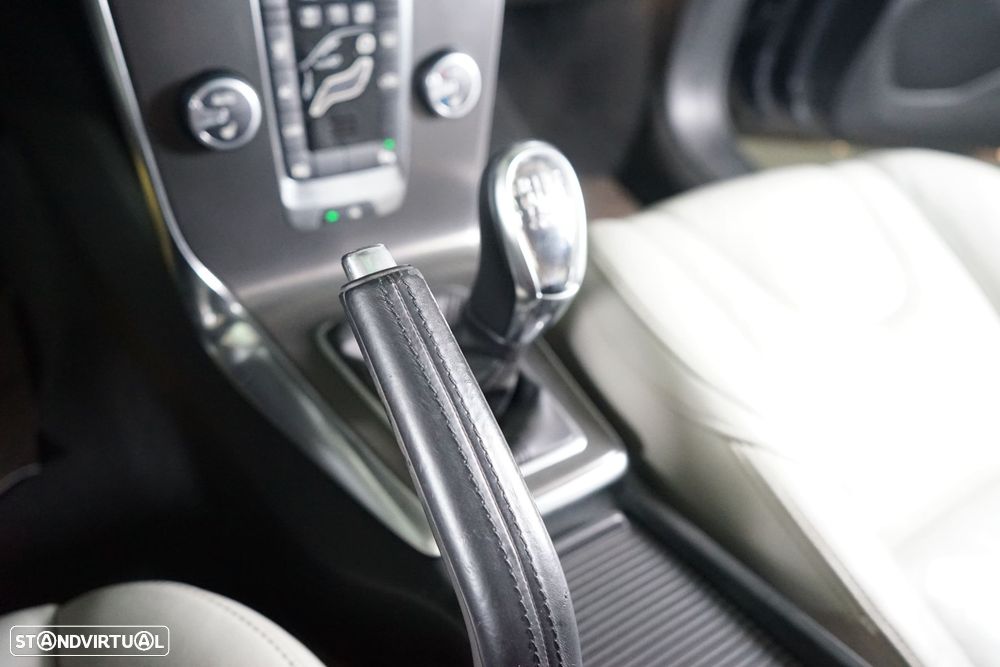 Volvo V40 1.6 D2 Summum - 30